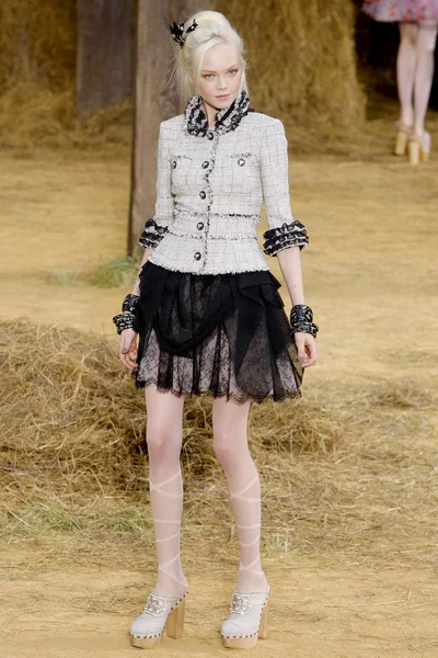 Look 54